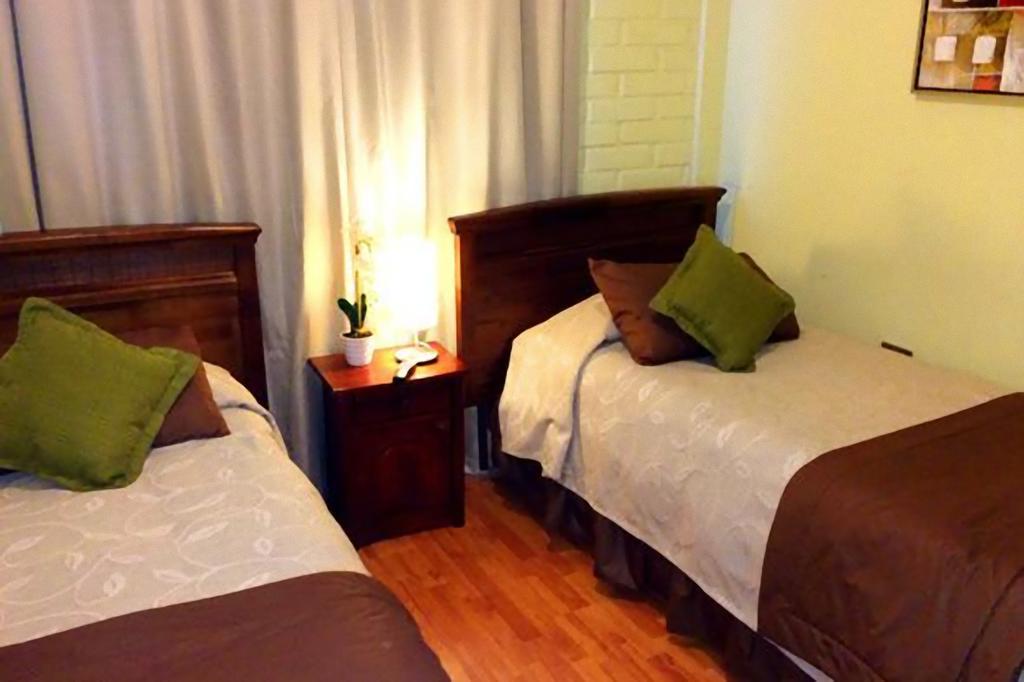 Hotel Almenas Santiago de Chile Habitación foto